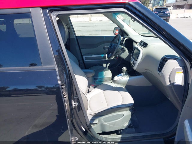 KNDJX3AE5G7017891 KIA Soul Ev +