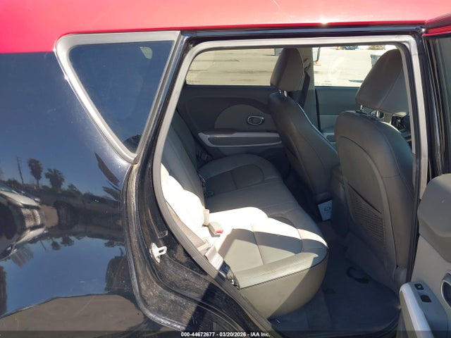 KNDJX3AE5G7017891 KIA Soul Ev +