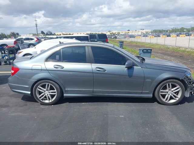 Aukcja sprzedaży 2012 Mercedes-benz C 250 Luxury/sport, vin: WDDGF4HB1CA649725, numer aukcji: 44672735