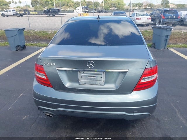 Aukcja sprzedaży 2012 Mercedes-benz C 250 Luxury/sport, vin: WDDGF4HB1CA649725, numer aukcji: 44672735