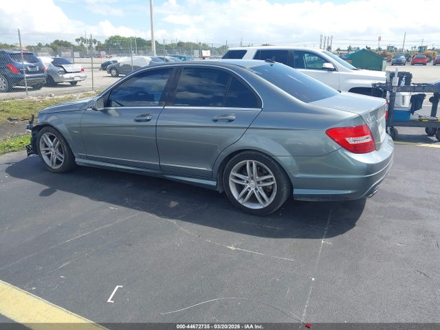 Aukcja sprzedaży 2012 Mercedes-benz C 250 Luxury/sport, vin: WDDGF4HB1CA649725, numer aukcji: 44672735