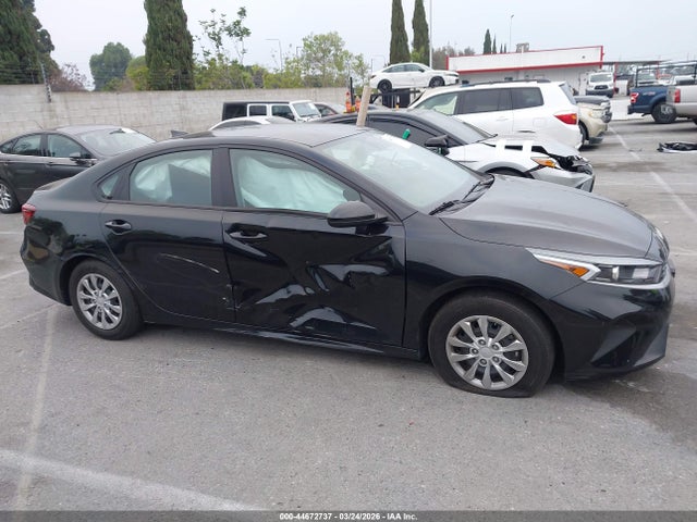 KIA FORTE LX 2023 3KPF24AD4PE636810 Image 13