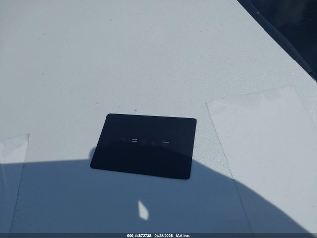 2022 Tesla Model Y Performance Dual Motor All-wheel Drive მანქანა იყიდება აუქციონზე, vin: 7SAYGDEF7NF399245, აუქციონის ნომერი: 44672738