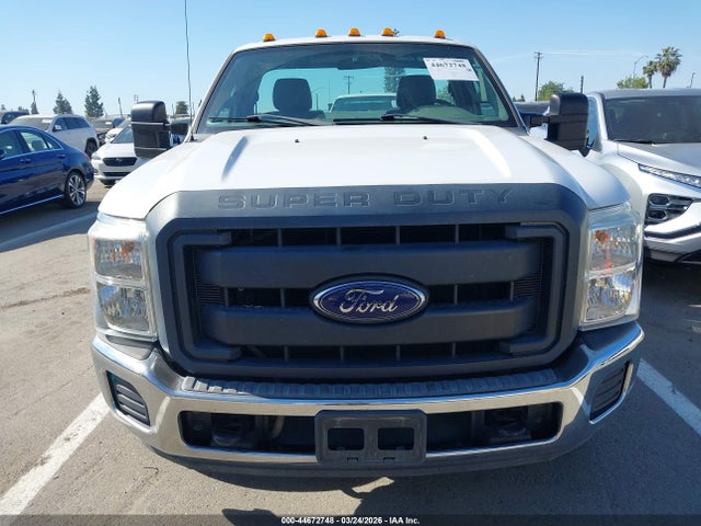 Ford F-350 Chassis Xl 2016 1FDRF3G61GEC86662 Image 17