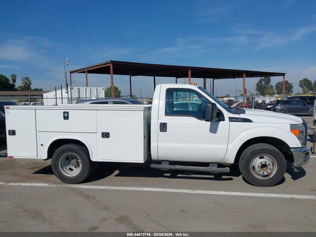 Ford F-350 Chassis Xl 2016 1FDRF3G61GEC86662 Image 18