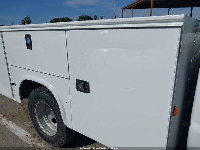 Ford F-350 Chassis Xl 2016 1FDRF3G61GEC86662 Image 6