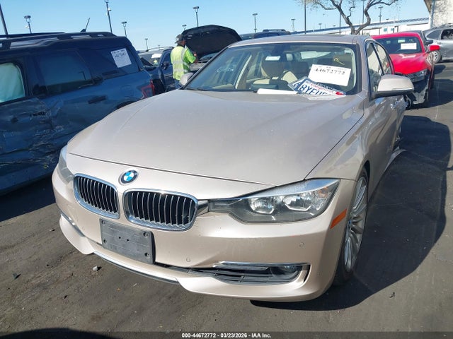 2013 Bmw 328i მანქანა იყიდება აუქციონზე, vin: WBA3C1C51DF437989, აუქციონის ნომერი: 44672772