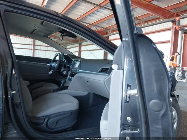 44672784 :رقم المزاد ، 5NPD74LF6LH604650 vin ، 2020 Hyundai Elantra Se مزاد بيع