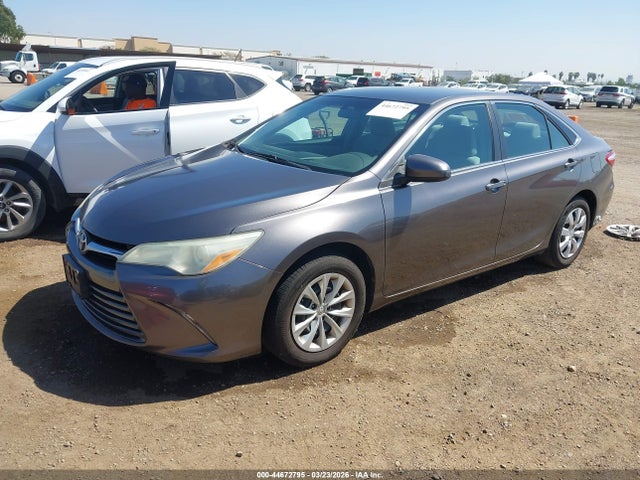 Toyota CAMRY LE 2015 4T4BF1FK0FR485085 Image 2