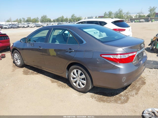 Toyota CAMRY LE 2015 4T4BF1FK0FR485085 Image 3