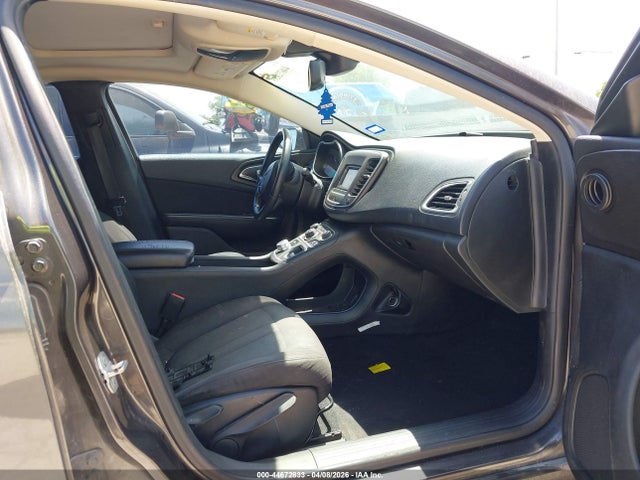 Продажа на аукционе авто 2015 Chrysler 200 Limited, vin: 1C3CCCABXFN555172, номер лота: 44672833