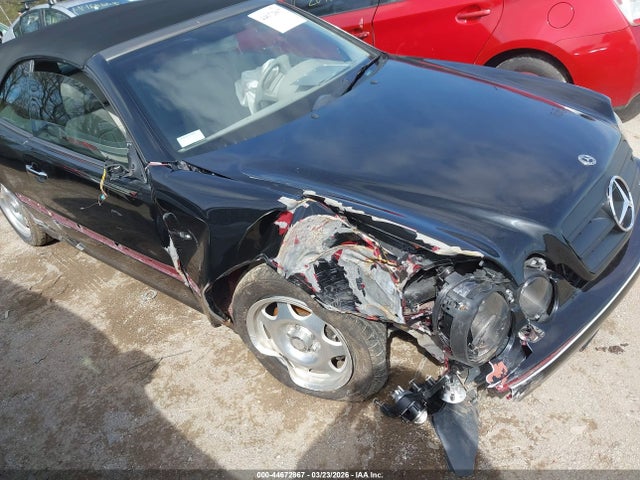 44672867 :رقم المزاد ، WDBLK65G2XT014649 vin ، 1999 Mercedes-benz Clk 320 مزاد بيع