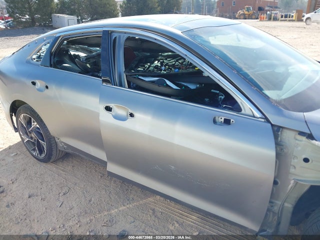 44672868 :رقم المزاد ، KNAG64J71S5271801 vin ، 2025 Kia K5 Gt-line مزاد بيع