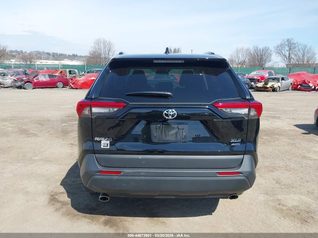 Toyota Rav4 Xle Premium 2025 2T3A1RFV4SC573475 Image 16