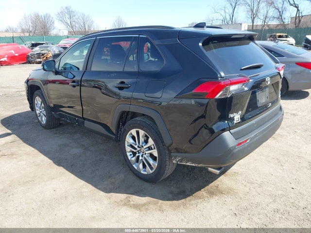 Toyota Rav4 Xle Premium 2025 2T3A1RFV4SC573475 Image 3