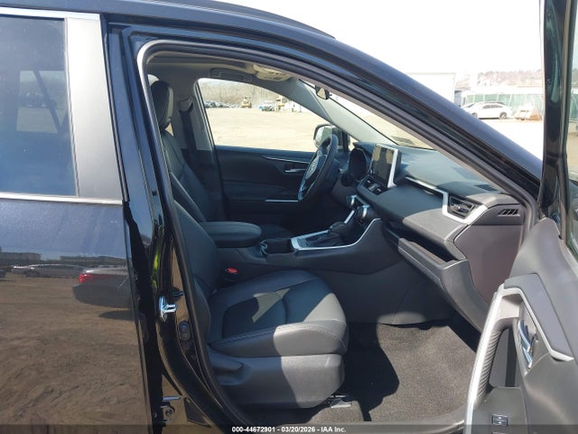Toyota Rav4 Xle Premium 2025 2T3A1RFV4SC573475 Image 5
