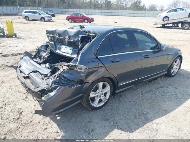 44672903 :رقم المزاد ، WDDGF5GB1BF631850 vin ، 2011 Mercedes-benz C 350 Sport مزاد بيع