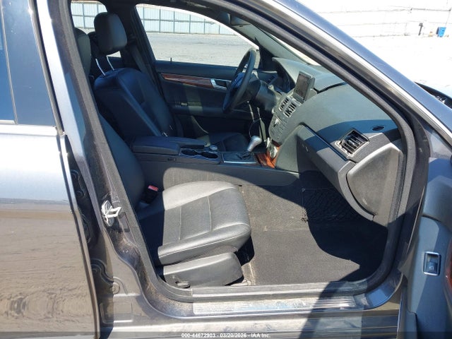 44672903 :رقم المزاد ، WDDGF5GB1BF631850 vin ، 2011 Mercedes-benz C 350 Sport مزاد بيع