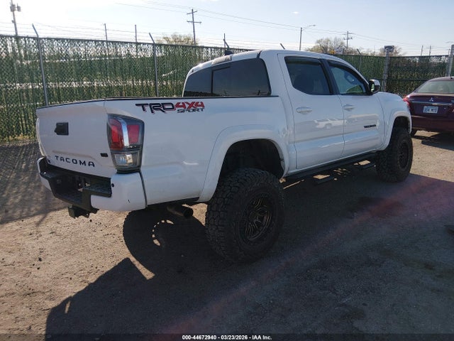 Продажа на аукционе авто 2022 Toyota Tacoma Trd Sport, vin: 3TMCZ5AN7NM475322, номер лота: 44672940