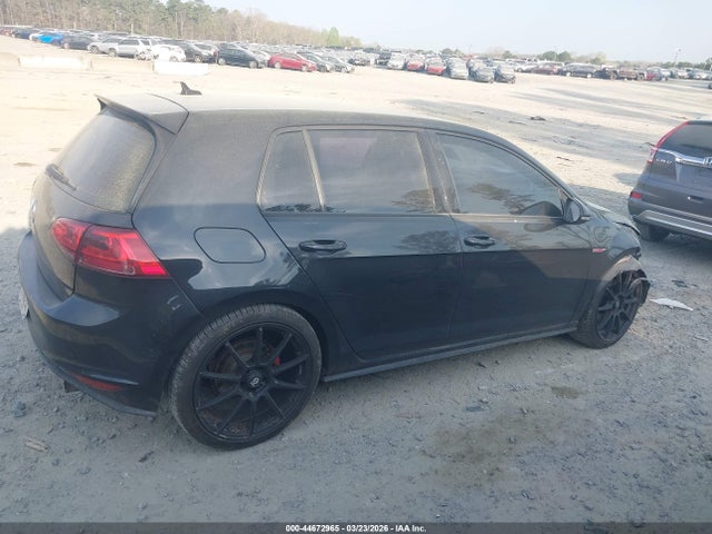 2015 Volkswagen Golf Gti 2.0t S 4-door მანქანა იყიდება აუქციონზე, vin: 3VW5T7AU1FM015312, აუქციონის ნომერი: 44672965