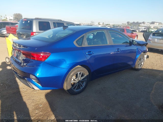 3KPF24ADXPE571378 KIA Forte Lxs