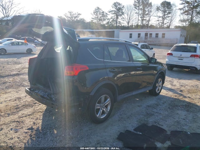 2T3WFREV1FW143335 Toyota Rav4 Xle