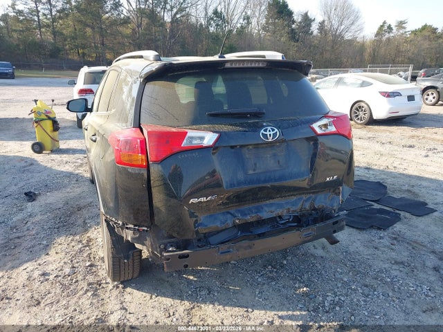 2T3WFREV1FW143335 Toyota Rav4 Xle