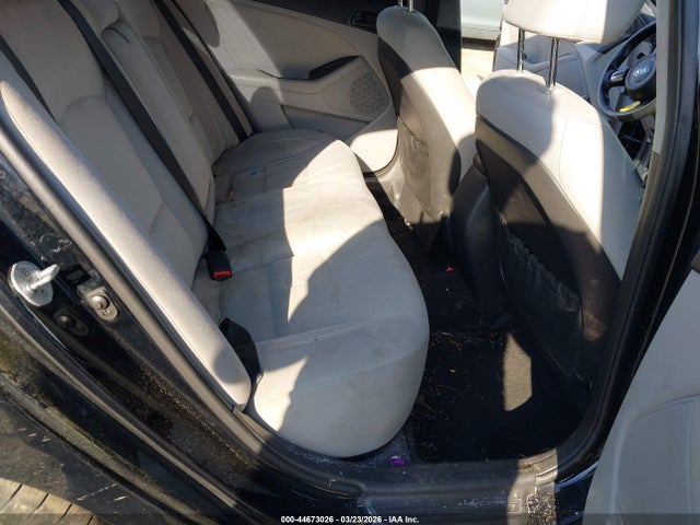 44673026 :رقم المزاد ، 5XXGM4A72FG366278 vin ، 2015 Kia Optima Lx مزاد بيع