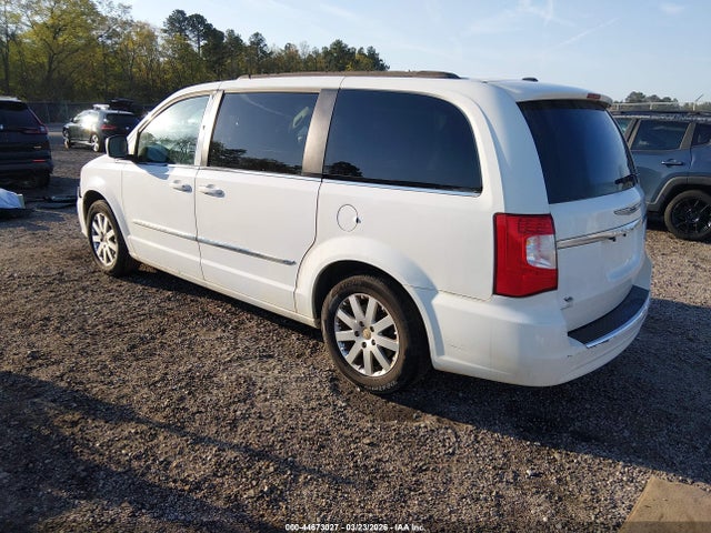 2015 CHRYSLER TOWN & COUNTRY 2C4RC1BG8FR638994 Photo 2