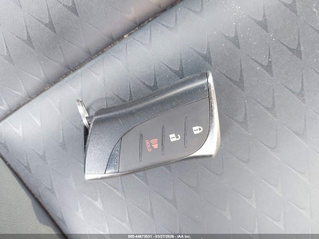 44673031 :رقم المزاد ، JTHX3JBHXN2056309 vin ، 2022 Lexus Ux 200 Base/200 F Sport/200 Luxury مزاد بيع