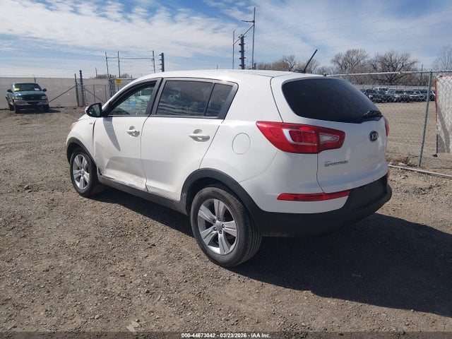 2013 KIA SPORTAGE KNDPBCA2XD7434370 Photo 2