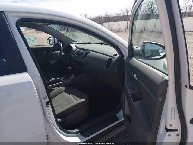 2013 KIA SPORTAGE KNDPBCA2XD7434370 Photo 4