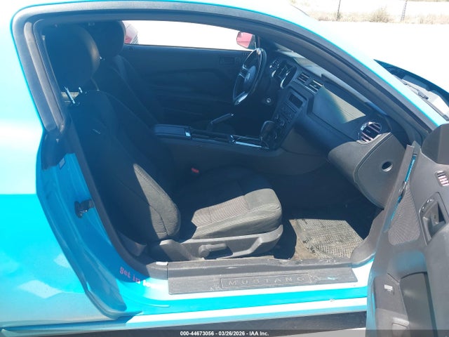1ZVBP8AM7E5256986 Ford Mustang V6