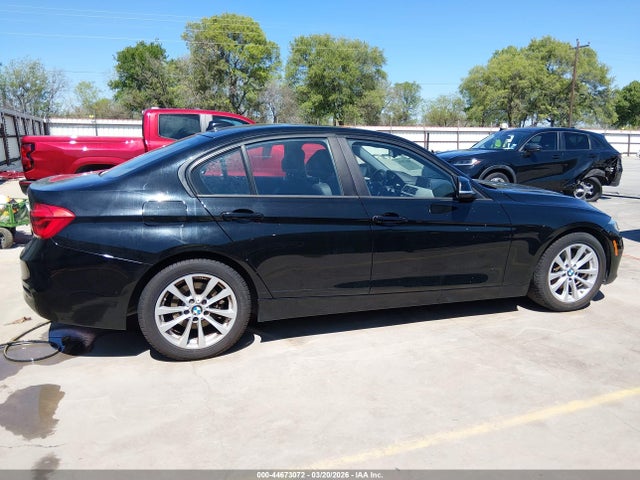 Продаж на аукціоні авто 2016 Bmw 320i, vin: WBA8A9C55GK618678, номер лоту: 44673072