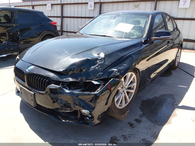 Продаж на аукціоні авто 2016 Bmw 320i, vin: WBA8A9C55GK618678, номер лоту: 44673072