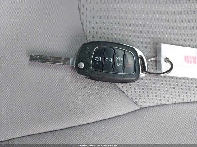 5NPE24AF2JH653413 Hyundai SONATA SE
