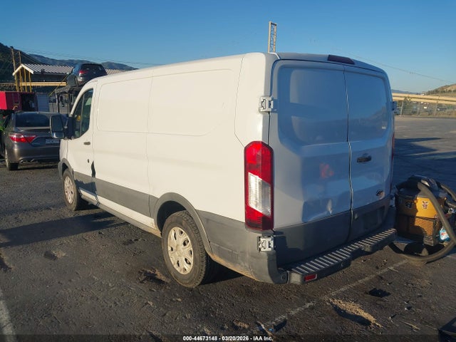 Ford Transit-150 2015 1FTYE1YM4FKA49930 Image 3