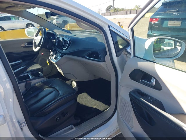 2C4RC1GG7JR320544 Chrysler Pacifica Limited