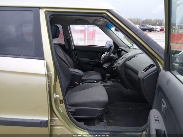 Продажа на аукционе авто 2011 Kia Soul +, vin: KNDJT2A26B7260467, номер лота: 44673216