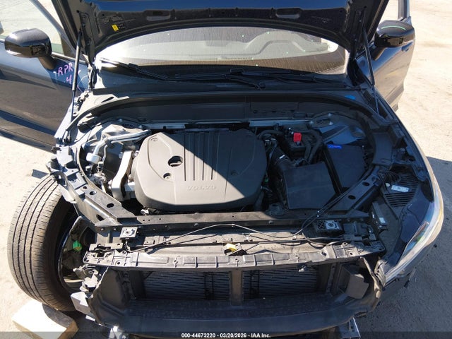 YV4L12RL3R1776114 Volvo Xc60 B5 Plus Dark Theme