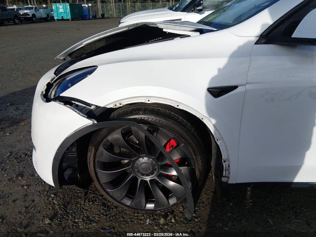 7SAYGDEF0PF914573 Tesla Model Y Performance Dual Motor All-wheel Drive