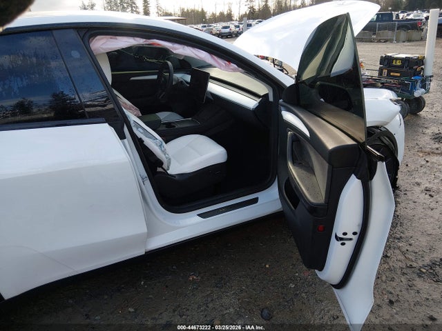 7SAYGDEF0PF914573 Tesla Model Y Performance Dual Motor All-wheel Drive