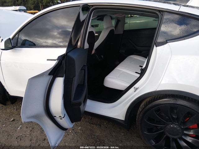 7SAYGDEF0PF914573 Tesla Model Y Performance Dual Motor All-wheel Drive