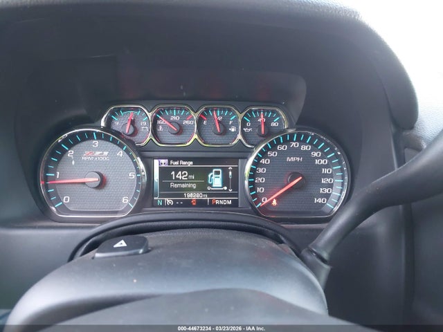 1GNSKJKC0FR738991 Chevrolet Suburban 1500 Lt