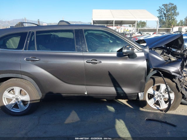 5TDCZRAH2NS095533 Toyota Highlander L