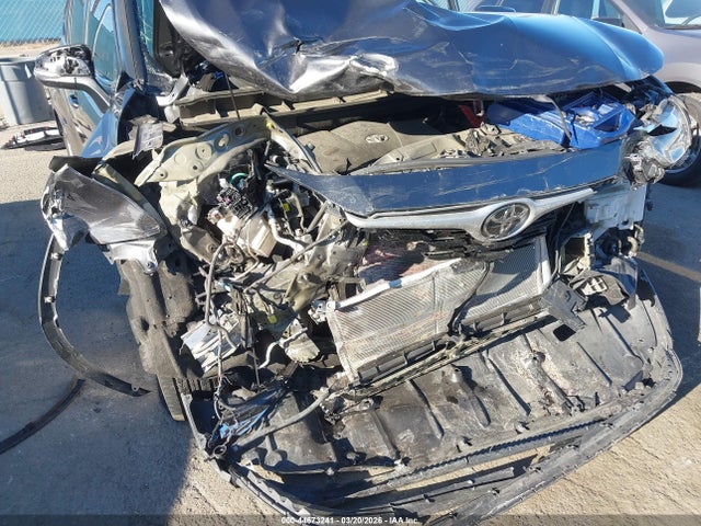5TDCZRAH2NS095533 Toyota Highlander L