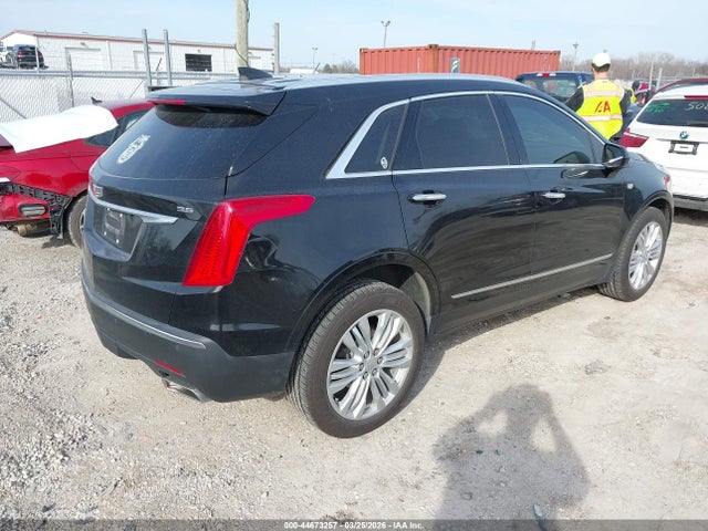 44673257 :رقم المزاد ، 1GYKNFRS3KZ261391 vin ، 2019 Cadillac Xt5 Premium Luxury مزاد بيع