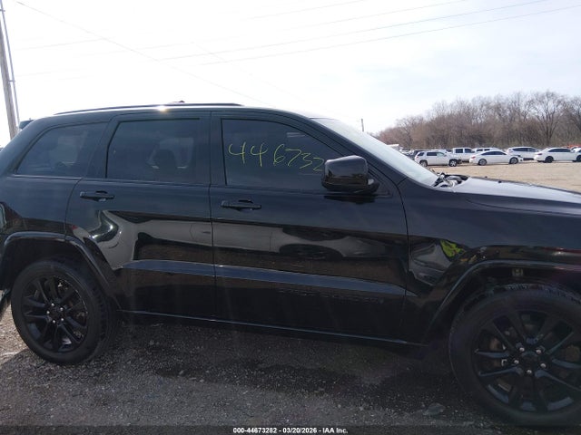 2018 Jeep Grand Cherokee Altitude 4x4 მანქანა იყიდება აუქციონზე, vin: 1C4RJFAGXJC394318, აუქციონის ნომერი: 44673282