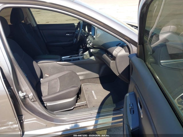 3N1AB8CV9NY253158 Nissan Sentra Sv Xtronic Cvt