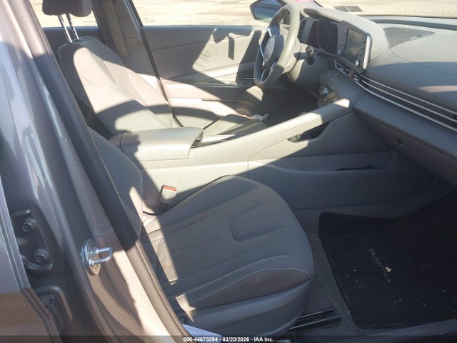 Продаж на аукціоні авто 2022 Hyundai Elantra Hybrid Blue, vin: KMHLM4AJ3NU023817, номер лоту: 44673294